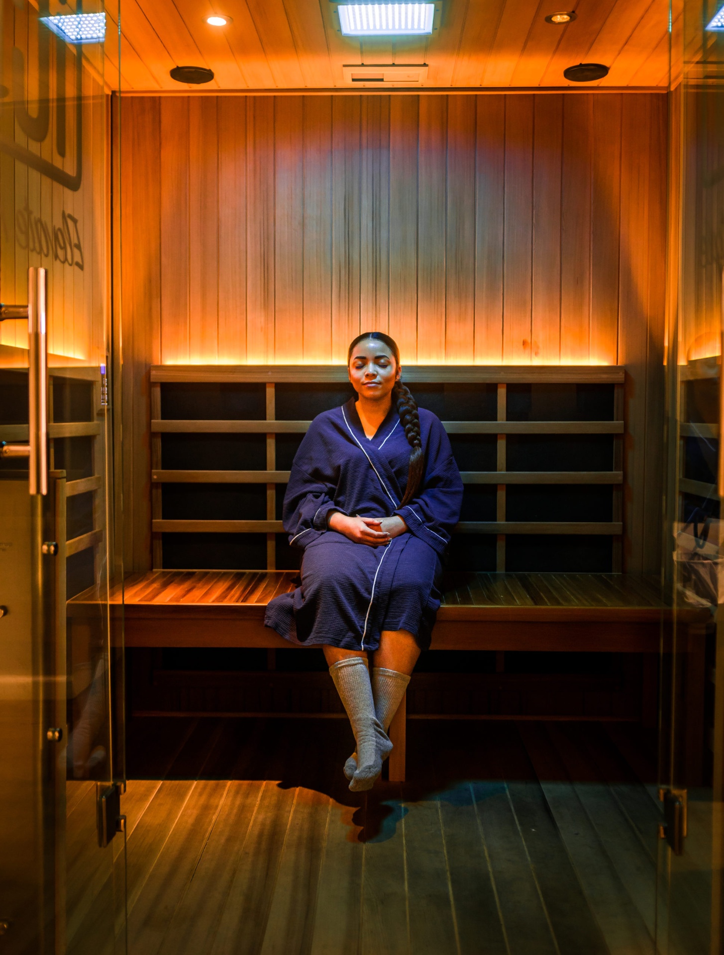 Deep Detox Sweat — 120–140°F core heat at iCRYO One Loudoun in Ashburn, VA